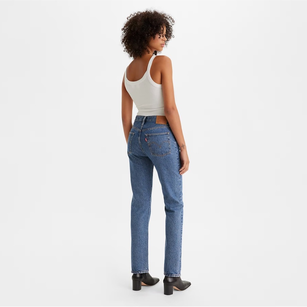 Levi’s 501 Original Fit Medium Wash W27L28